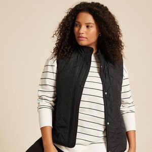 Maurices Women Black Featherweight Snap Down Zip Sleeveless Quilted Vest 1X XL